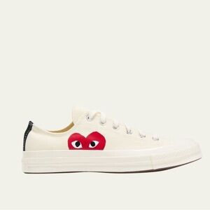 CDG PLAY x Converse Chuck Taylor Canvas Low-Top in White Sneakers Size US 5